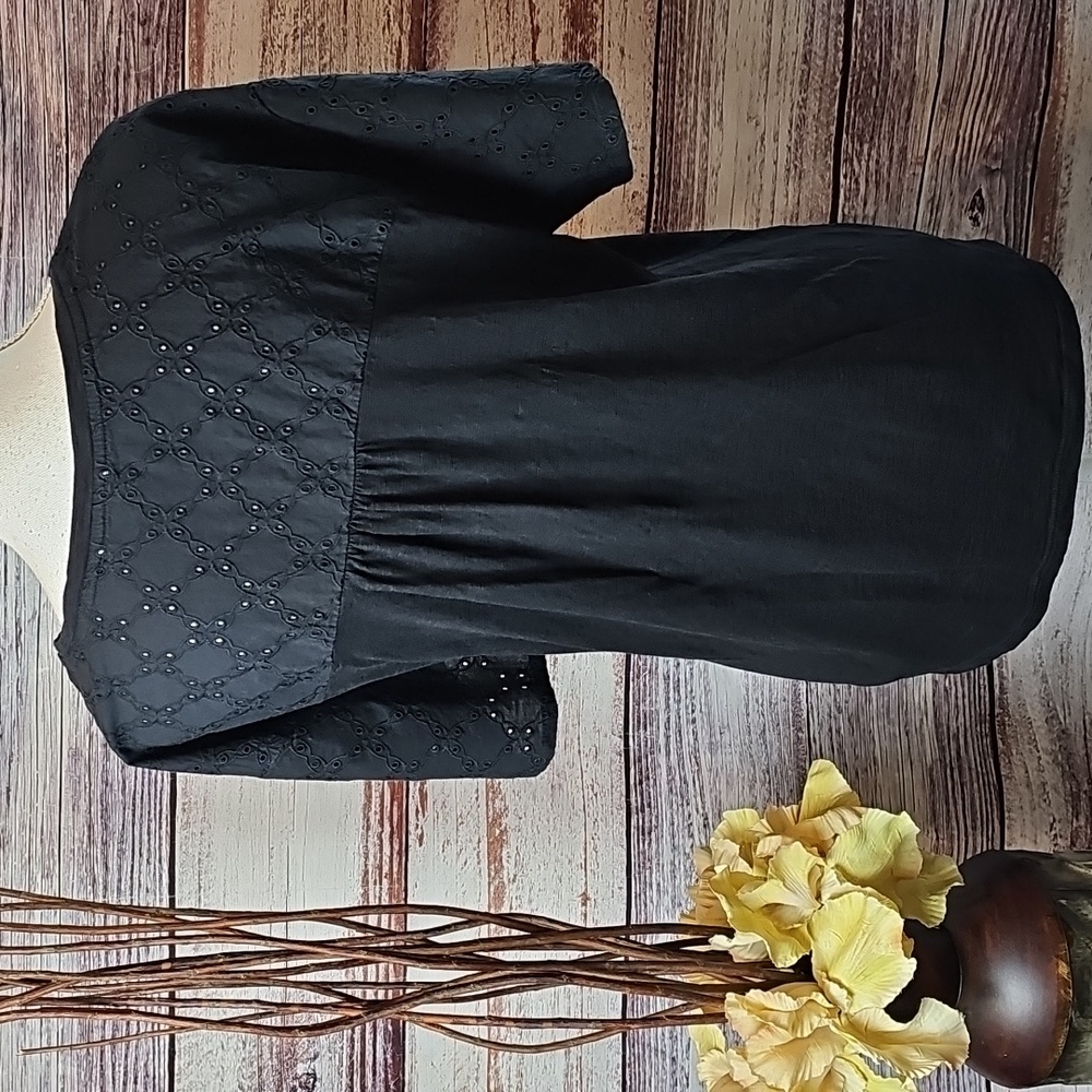 CASLON BLACK EYELET SHORT SLEEVE PULLOVER TOP - Picture 6 of 13